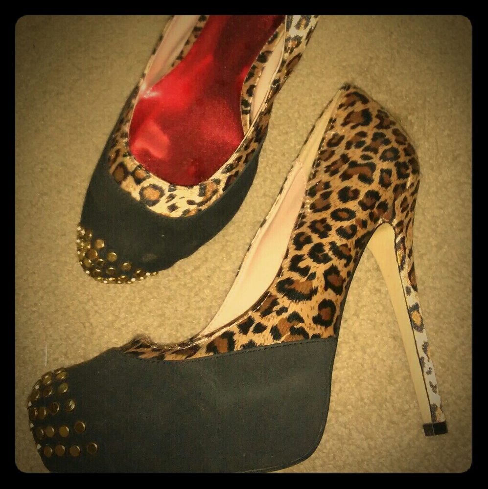 Fredricks of Hollywood leopard heels